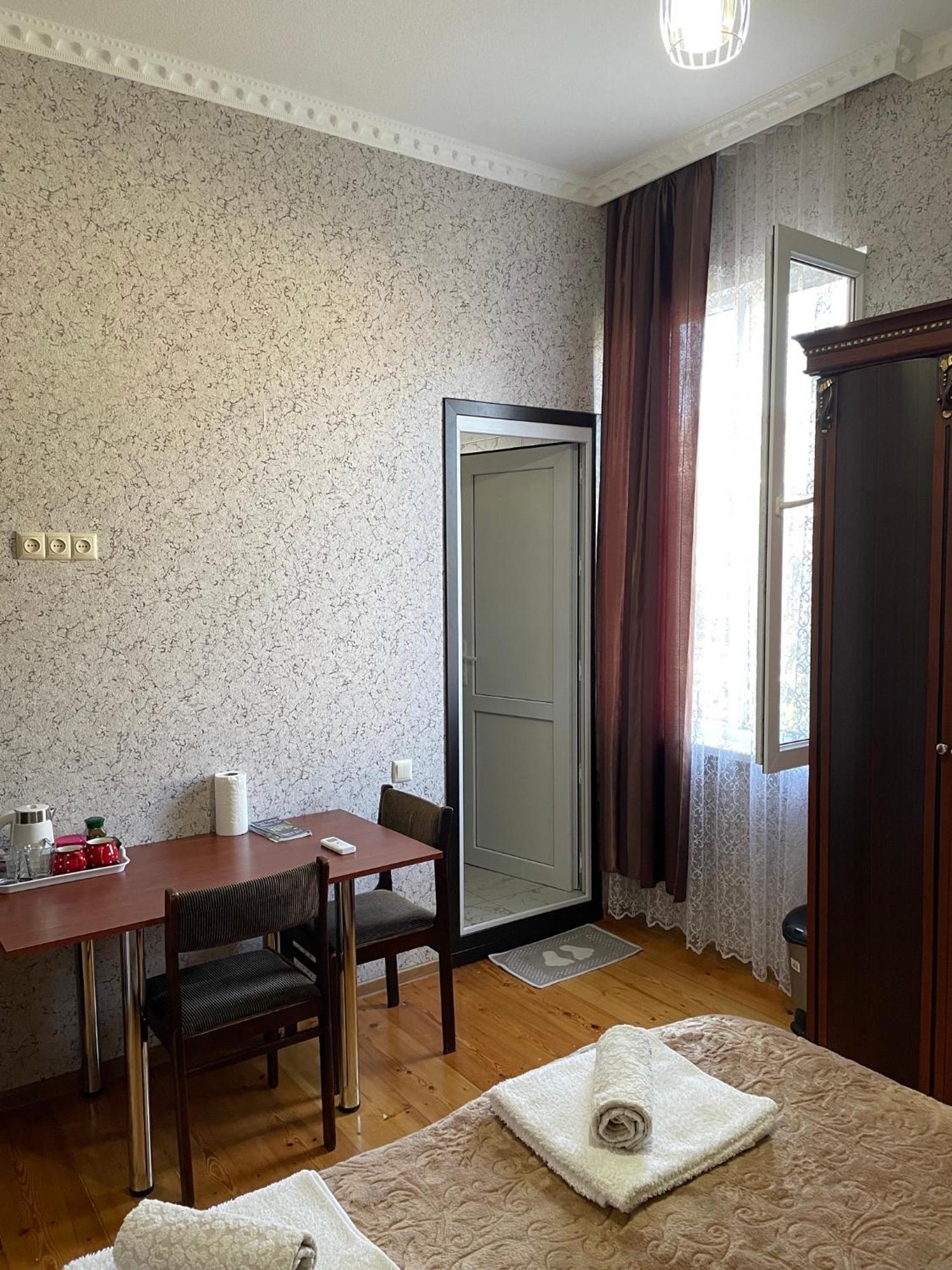 Hotel Elco Zugdidi Exterior foto
