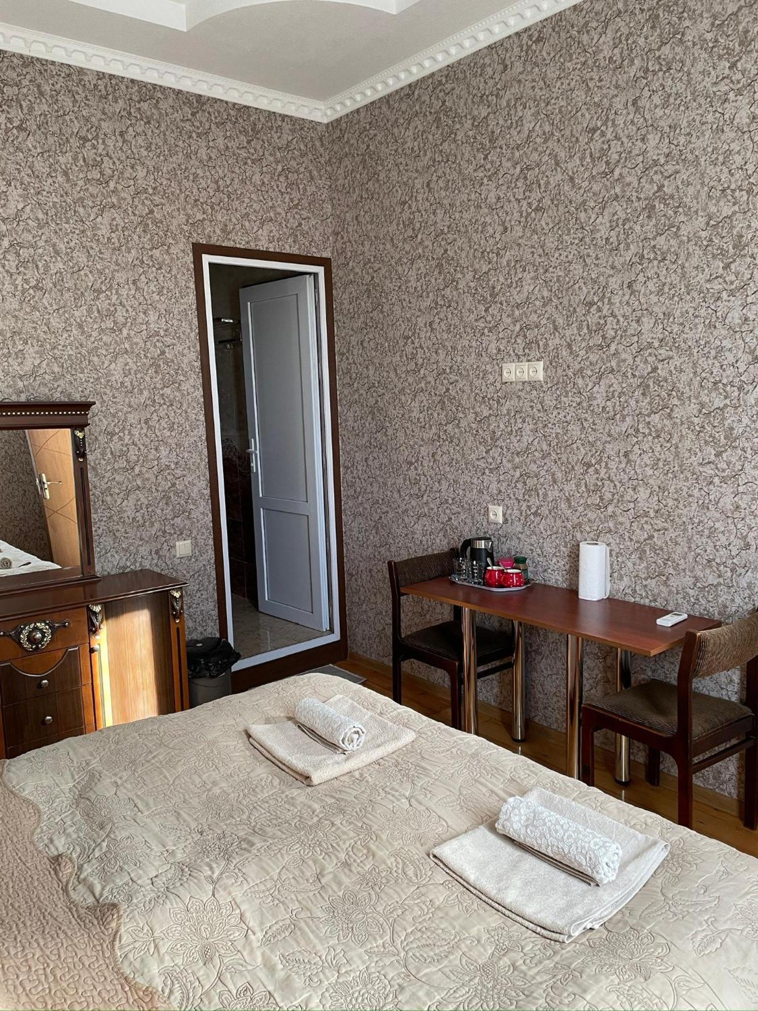 Hotel Elco Zugdidi Exterior foto