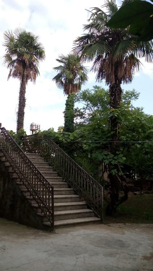 Hotel Elco Zugdidi Exterior foto